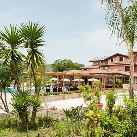 Hotel Loasi Del Fauno 3*